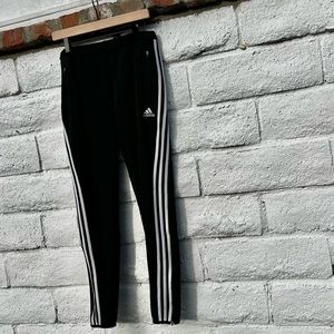 ♥️ADIDAS - CLIMACOOL TRACK PANTS♥️
